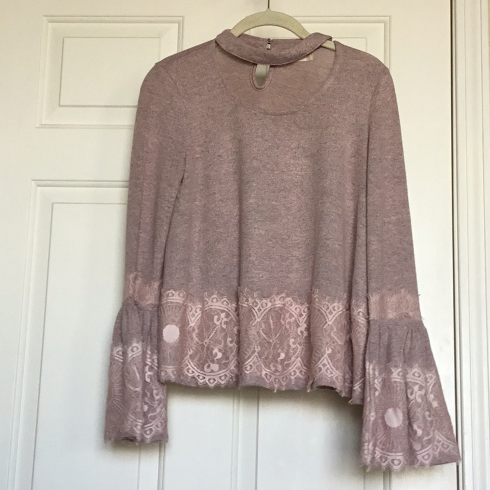 Mock Chocker ruffle sleeve shirt